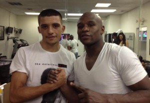 Lee Selby with Floyd Mayweather Jr (Photo: Lee Selby, Facebook)